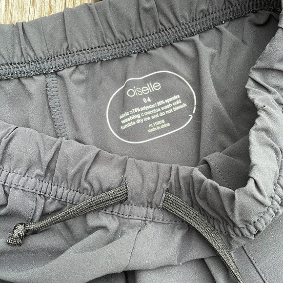 Oiselle Lightweight Track Pants - Picture 2 of 6